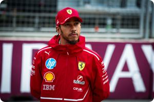 Hamilton Misses Ferrari prueba cuando Verstappen gana en Ferrari