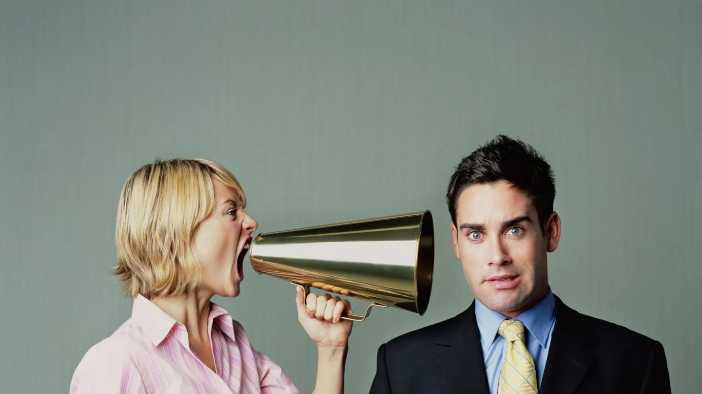 Qué significa insultar mucho y qué revela sobre tu personalidad