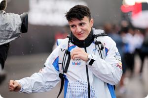 Es imposible vencer a Verstappen en un auto igual, dice Hadjar