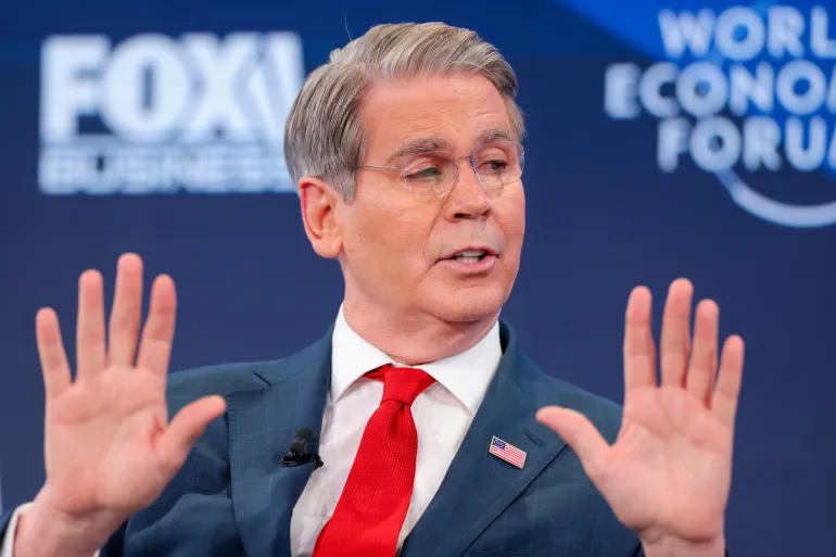 El secretario del Tesoro de Estados Unidos, Scott Bessent, asiste a la 56ª reunión anual del Foro Económico Mundial (FEM) en Davos, Suiza, el 20 de enero de 2026.