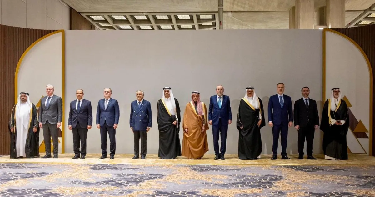 ¿Qué discutieron los ministros árabes y musulmanes en la reunión de Riad sobre Irán?