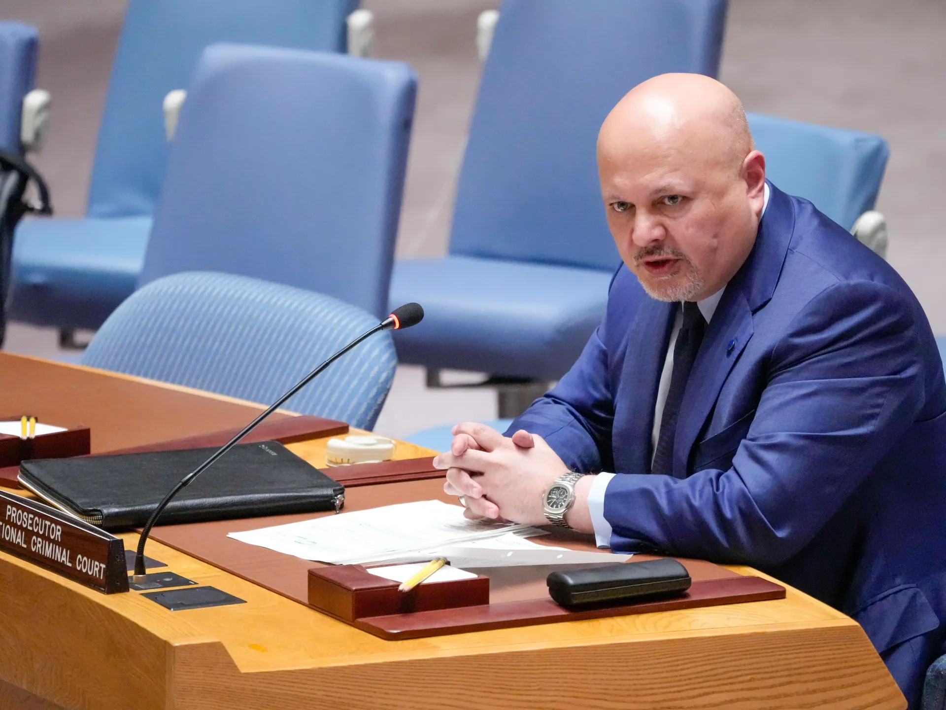 El fiscal de la CPI, Karim Khan, se enfrenta a una votación de destitución: ¿De qué se trata el caso?