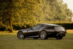 www.caranddriver.com
